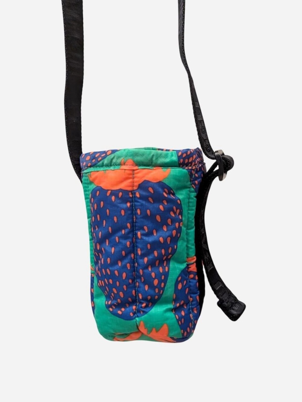 BAGGU Puffy Water Bottle Sling Bag Pouch ii the Electric Strawberry